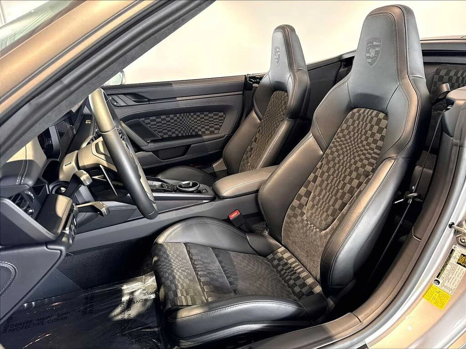2026 Porsche 911 - Image 5 of 29