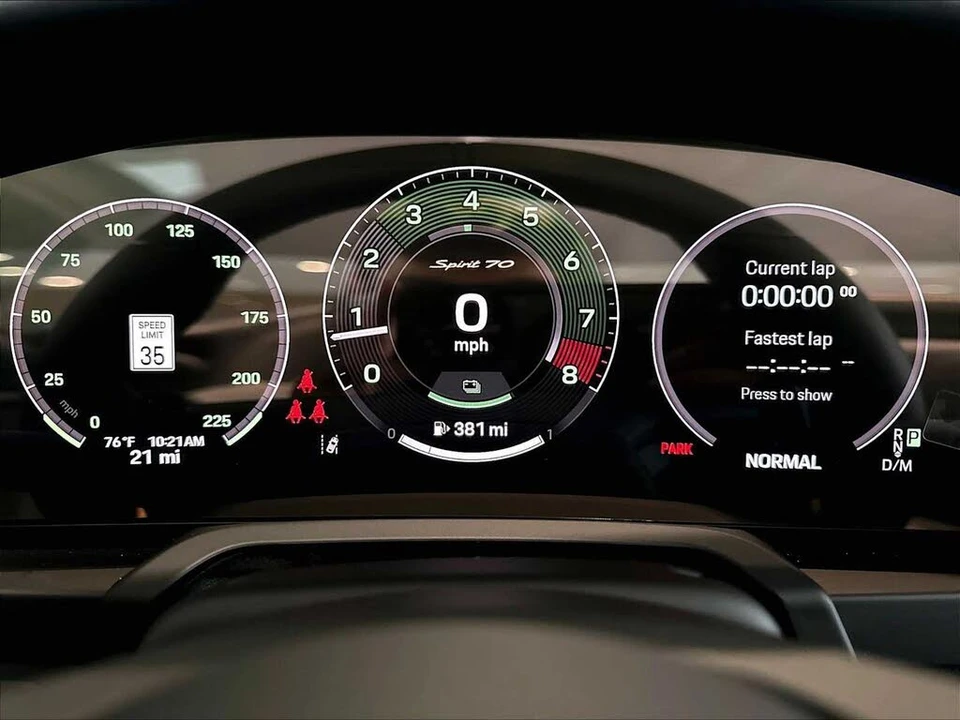 2026 Porsche 911 - Image 16 of 29