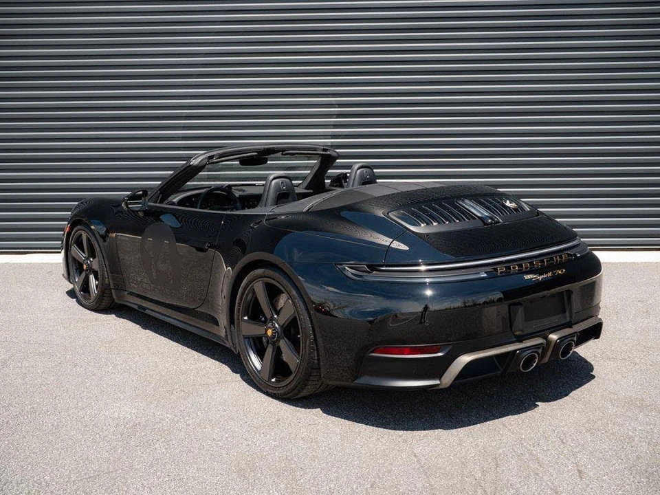 2026 Porsche 911 - Image 3 of 31