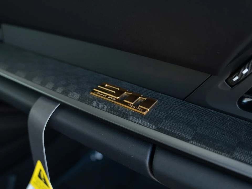 2026 Porsche 911 - Image 26 of 27