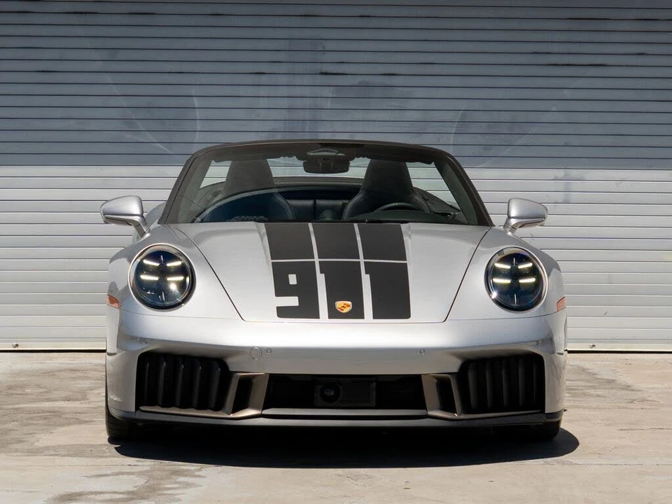 2026 Porsche 911 - Image 11 of 27