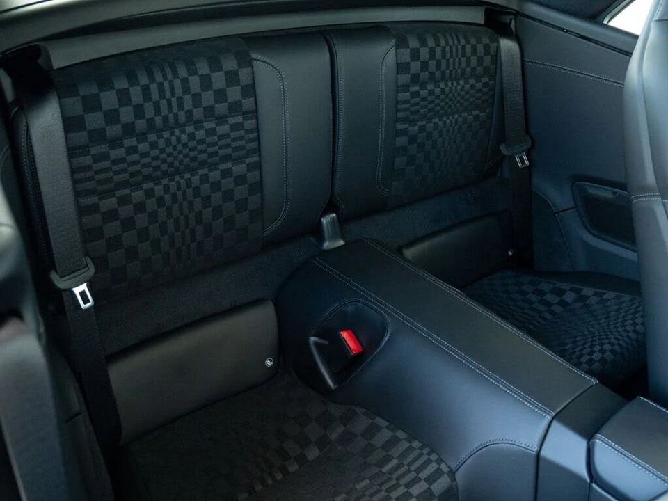 2026 Porsche 911 - Image 25 of 27