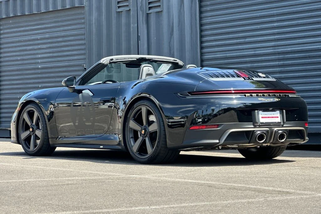 2026 Porsche 911 - Image 3 of 28