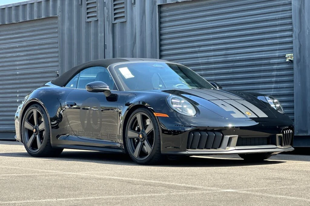 2026 Porsche 911 - Image 12 of 28