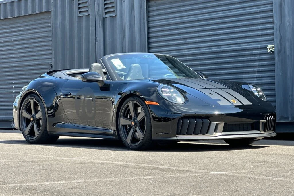2026 Porsche 911 - Image 10 of 28