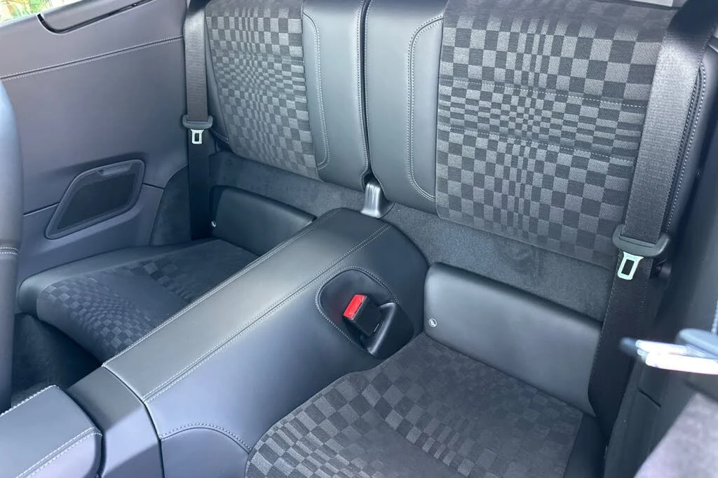 2026 Porsche 911 - Image 14 of 28