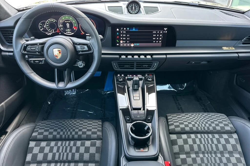 2026 Porsche 911 - Image 6 of 28