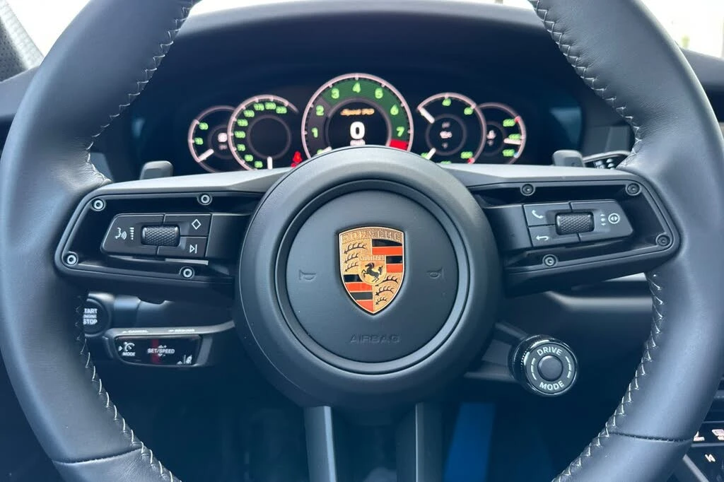 2026 Porsche 911 - Image 23 of 28