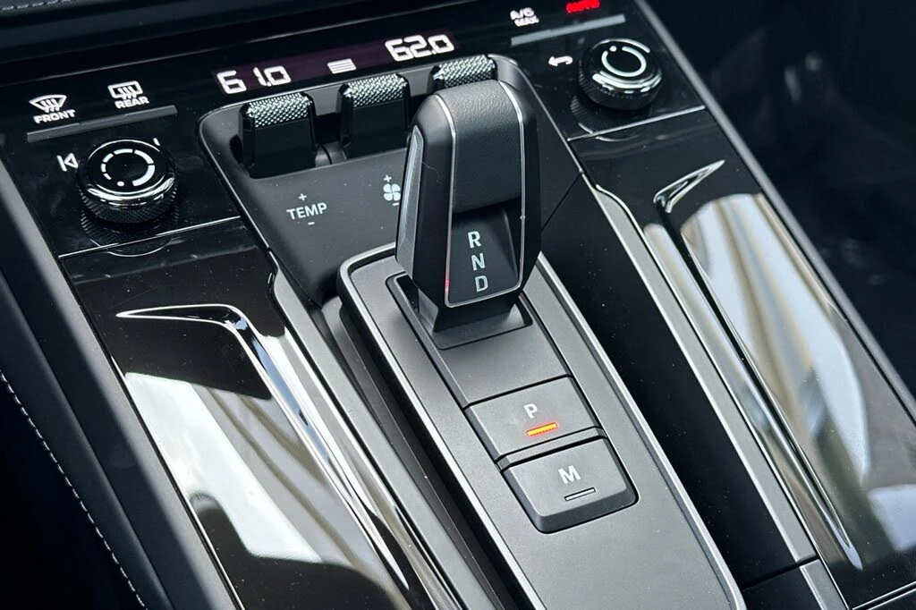 2026 Porsche 911 - Image 21 of 28
