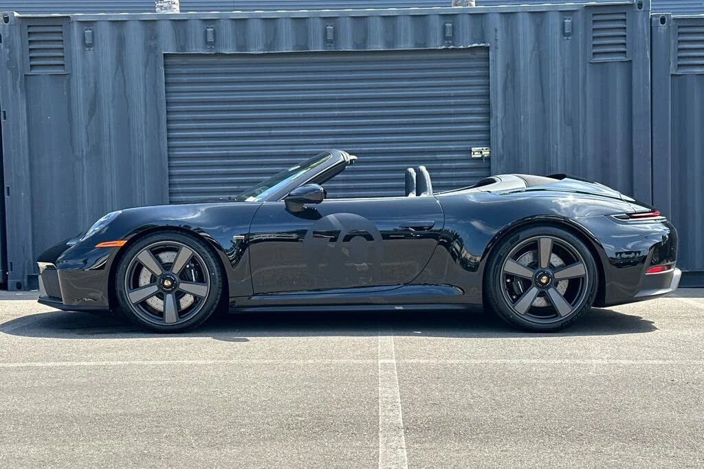 2026 Porsche 911 - Image 2 of 28