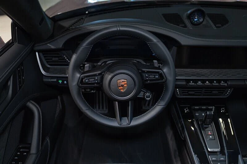 2026 Porsche 911 - Image 30 of 31