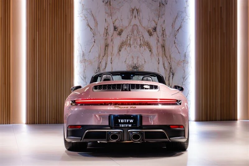 2026 Porsche 911 - Image 7 of 31