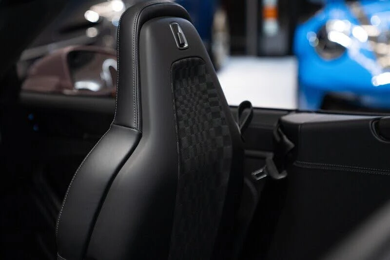 2026 Porsche 911 - Image 23 of 31