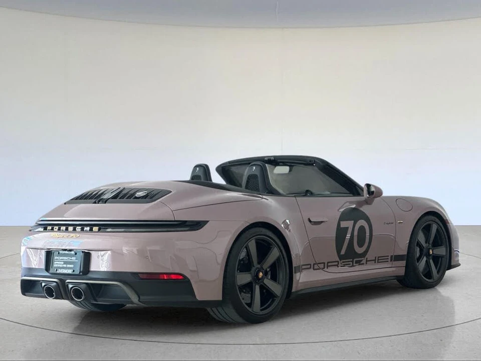 2026 Porsche 911 - Image 8 of 26
