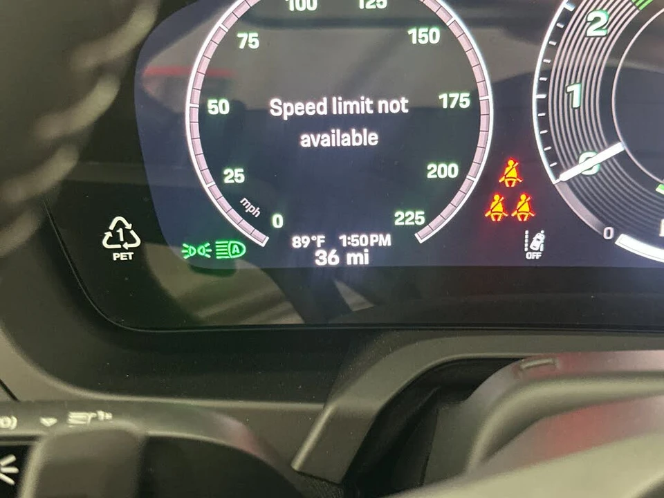 2026 Porsche 911 - Image 23 of 26
