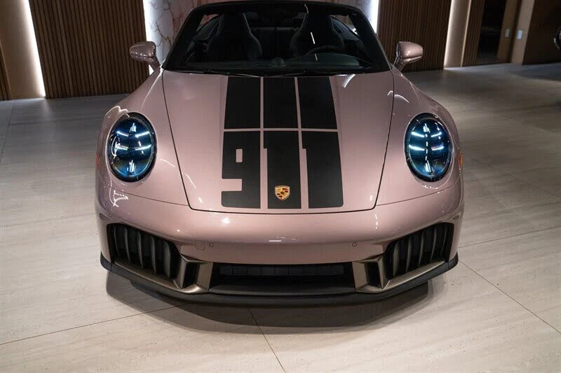 2026 Porsche 911 - Image 8 of 31