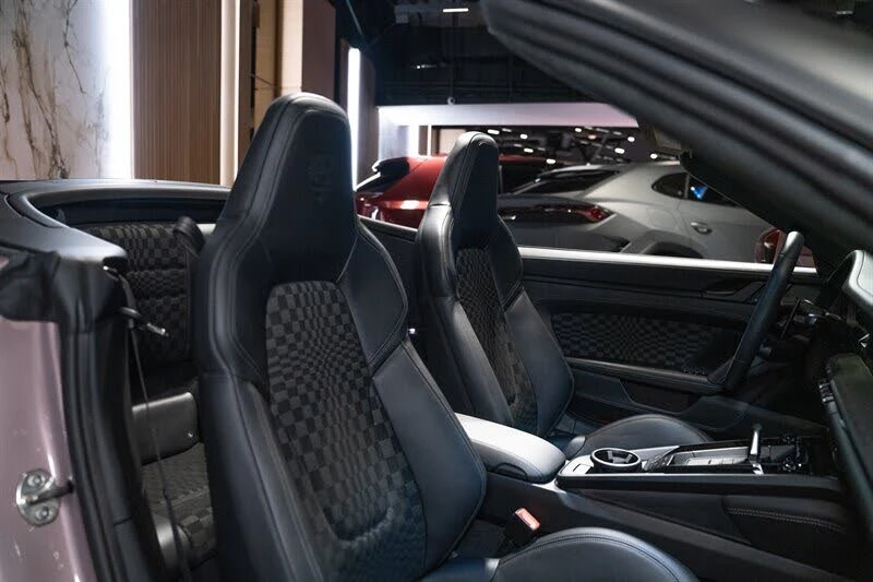 2026 Porsche 911 - Image 20 of 31