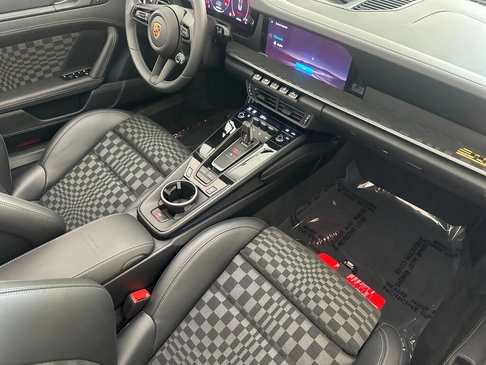 2026 Porsche 911 - Image 15 of 26