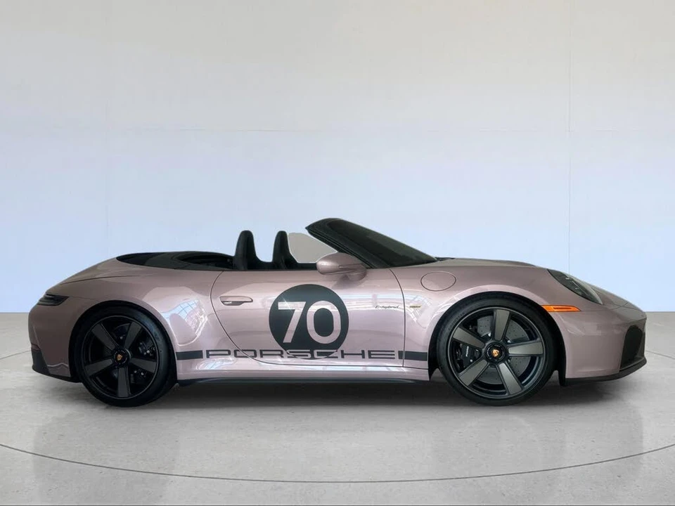 2026 Porsche 911 - Image 9 of 26