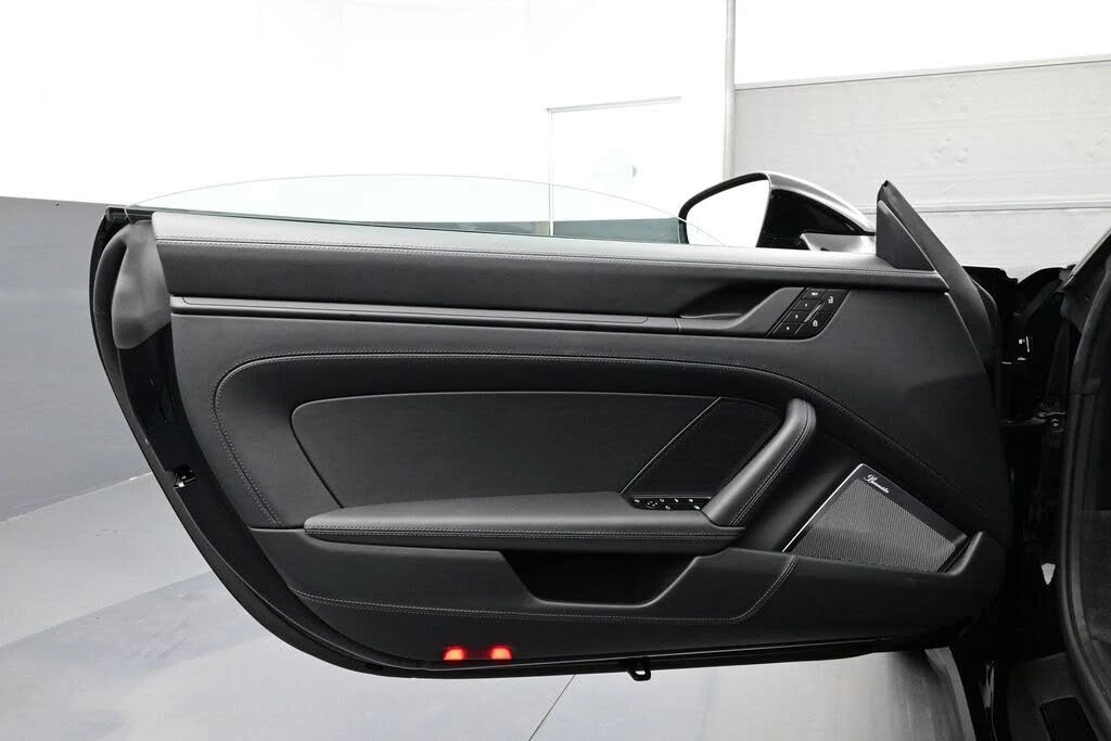 2026 Porsche 911 - Image 7 of 30