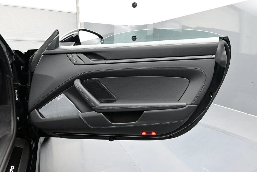 2026 Porsche 911 - Image 16 of 30
