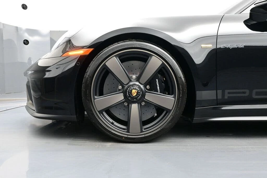 2026 Porsche 911 - Image 6 of 30
