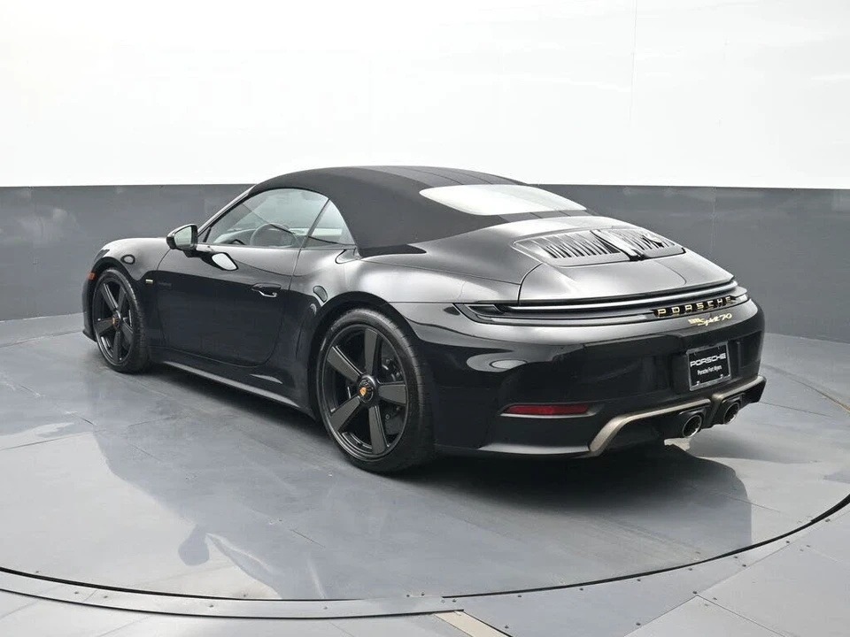 2026 Porsche 911 - Image 3 of 30