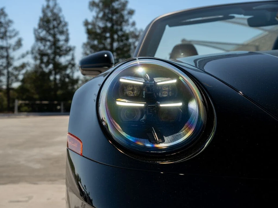 2026 Porsche 911 - Image 13 of 31
