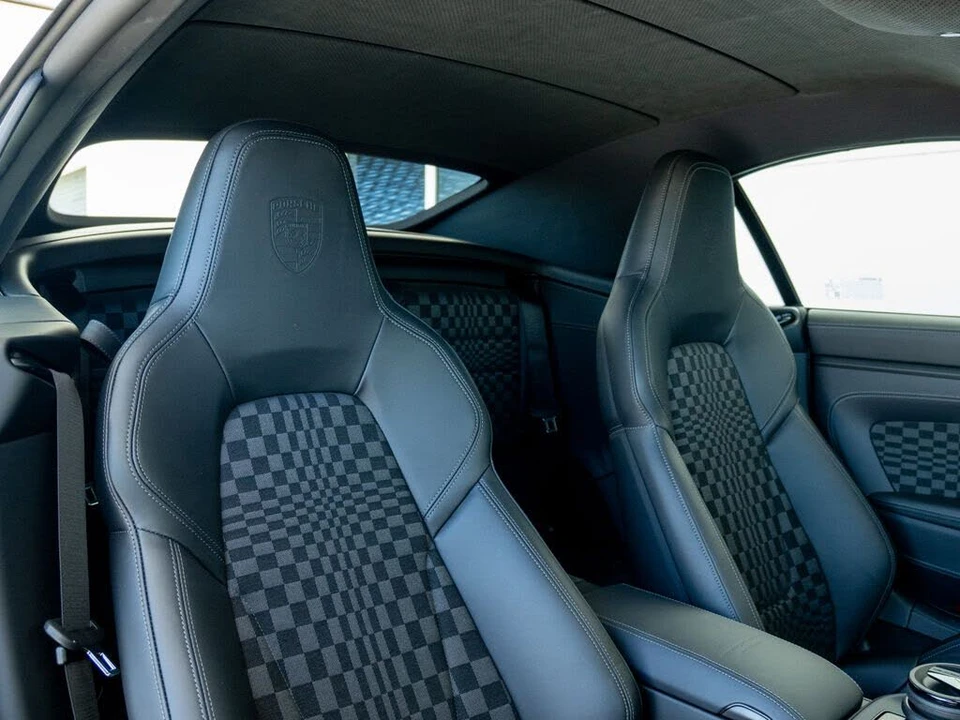 2026 Porsche 911 - Image 20 of 31