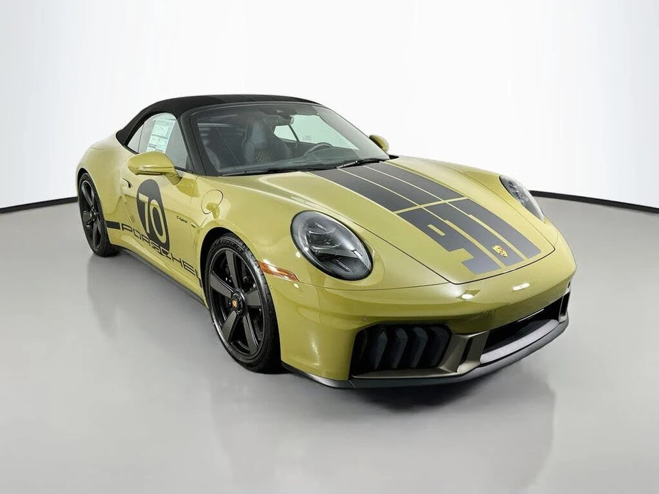 2026 Porsche 911 - Image 7 of 31