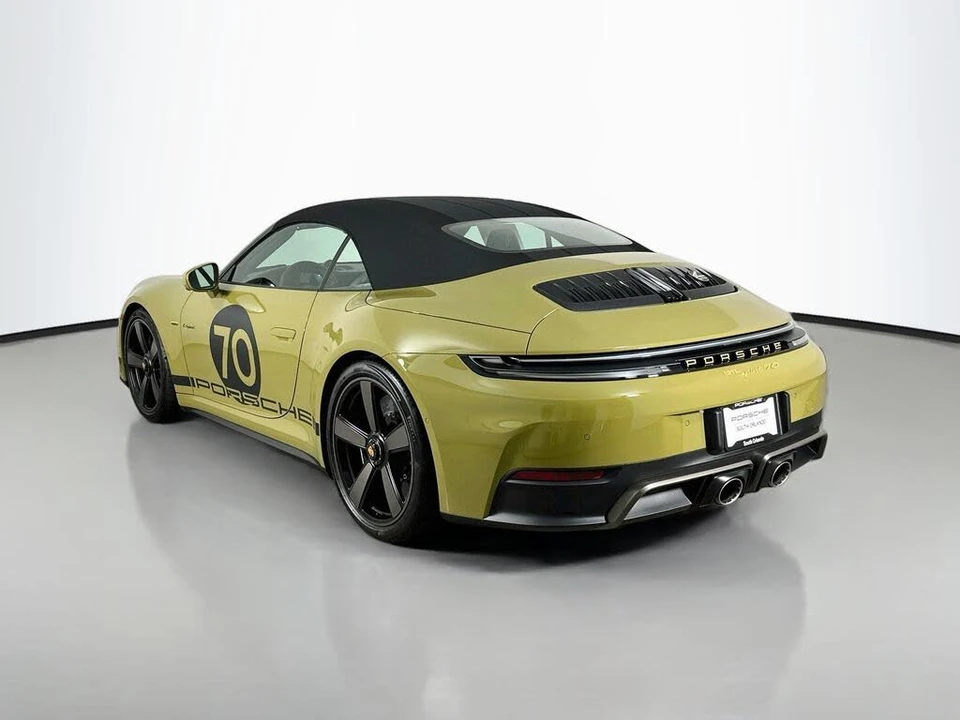 2026 Porsche 911 - Image 3 of 31