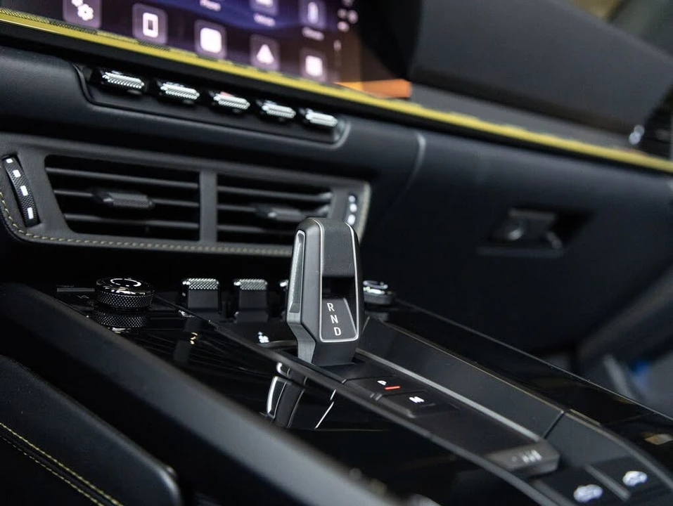 2026 Porsche 911 - Image 30 of 31