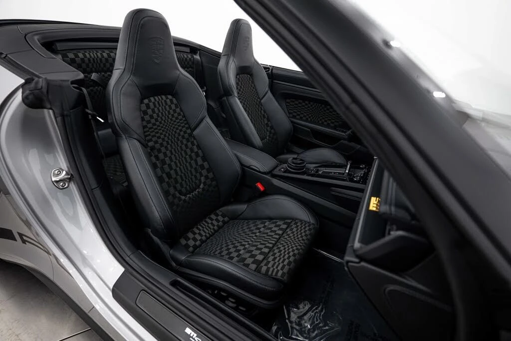 2026 Porsche 911 - Image 16 of 31