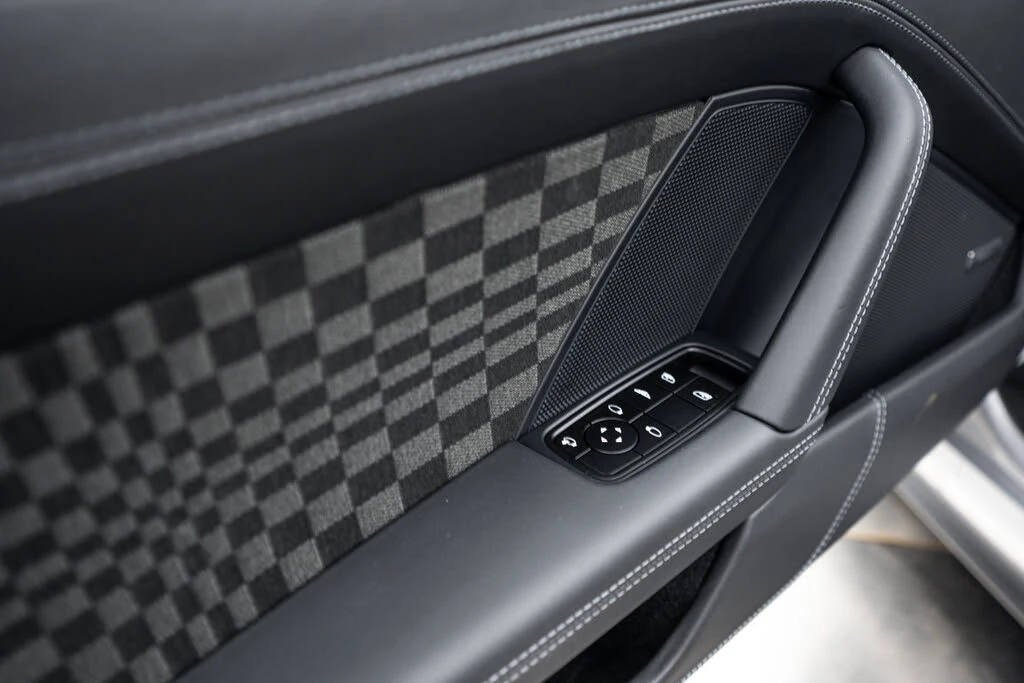 2026 Porsche 911 - Image 22 of 31