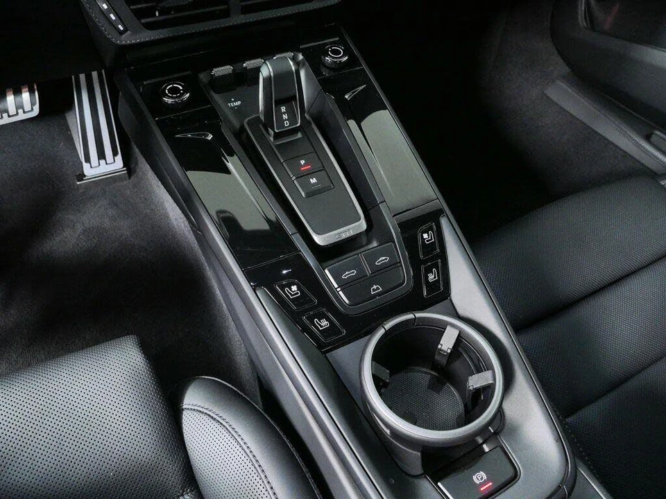 2026 Porsche 911 - Image 20 of 31