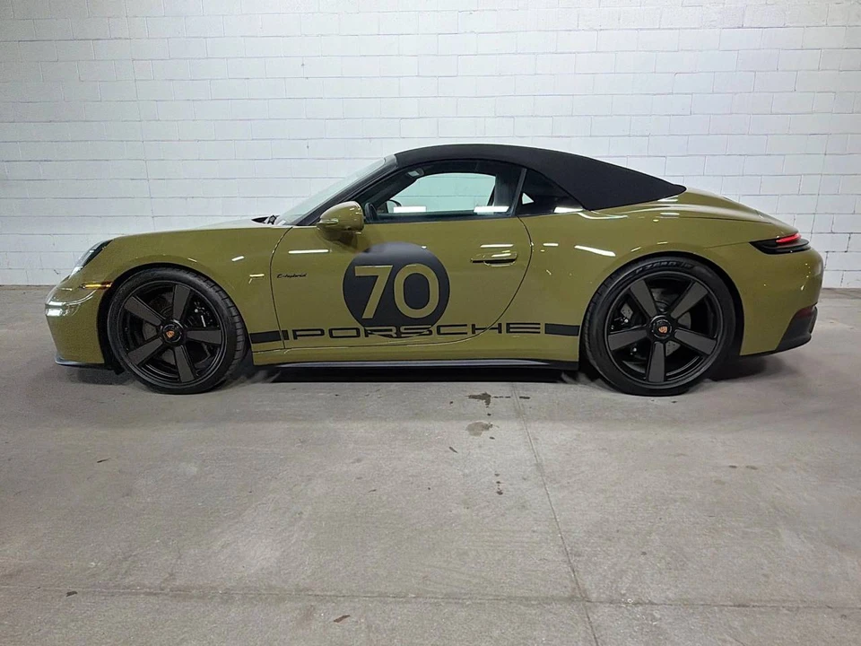 2026 Porsche 992 Carrera - Image 2 of 5