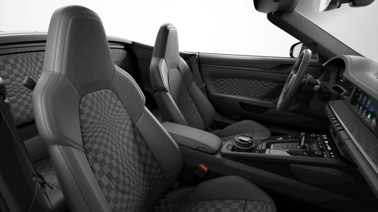 2026 Porsche 911 - Image 10 of 10
