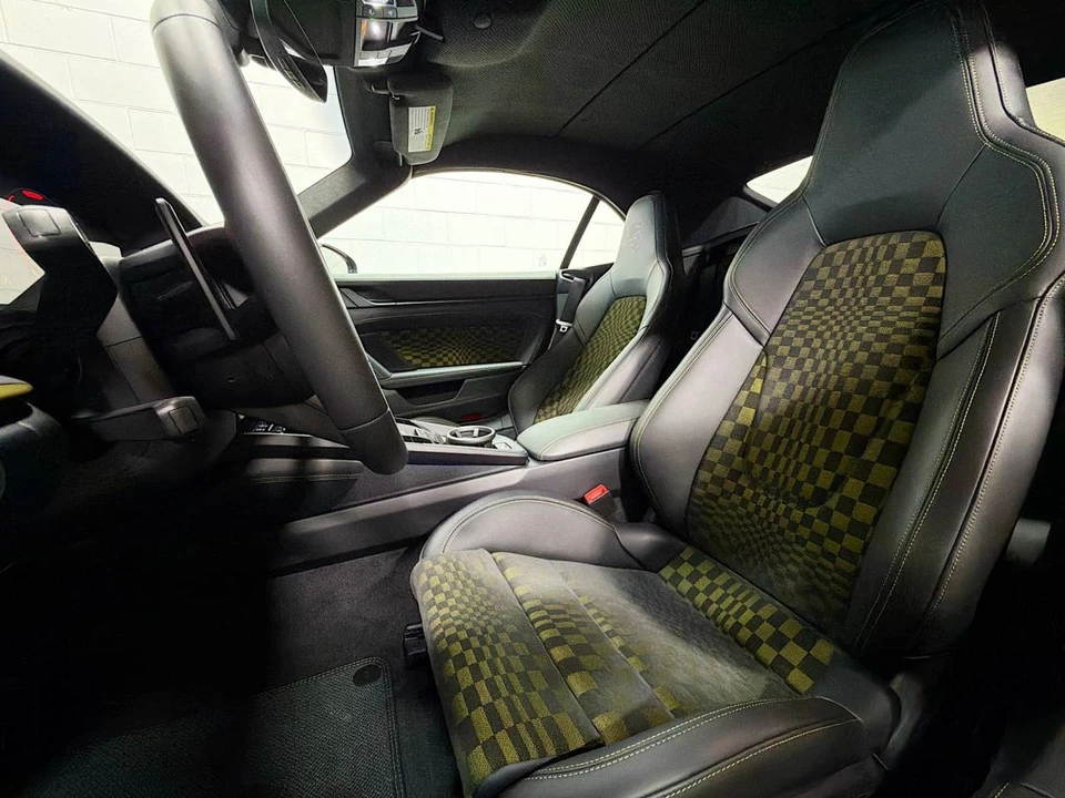 2026 Porsche 911 - Image 5 of 5