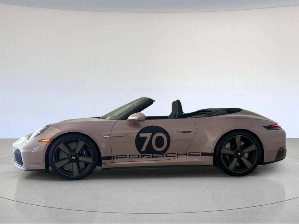 2026 Porsche 911 - Image 2 of 4