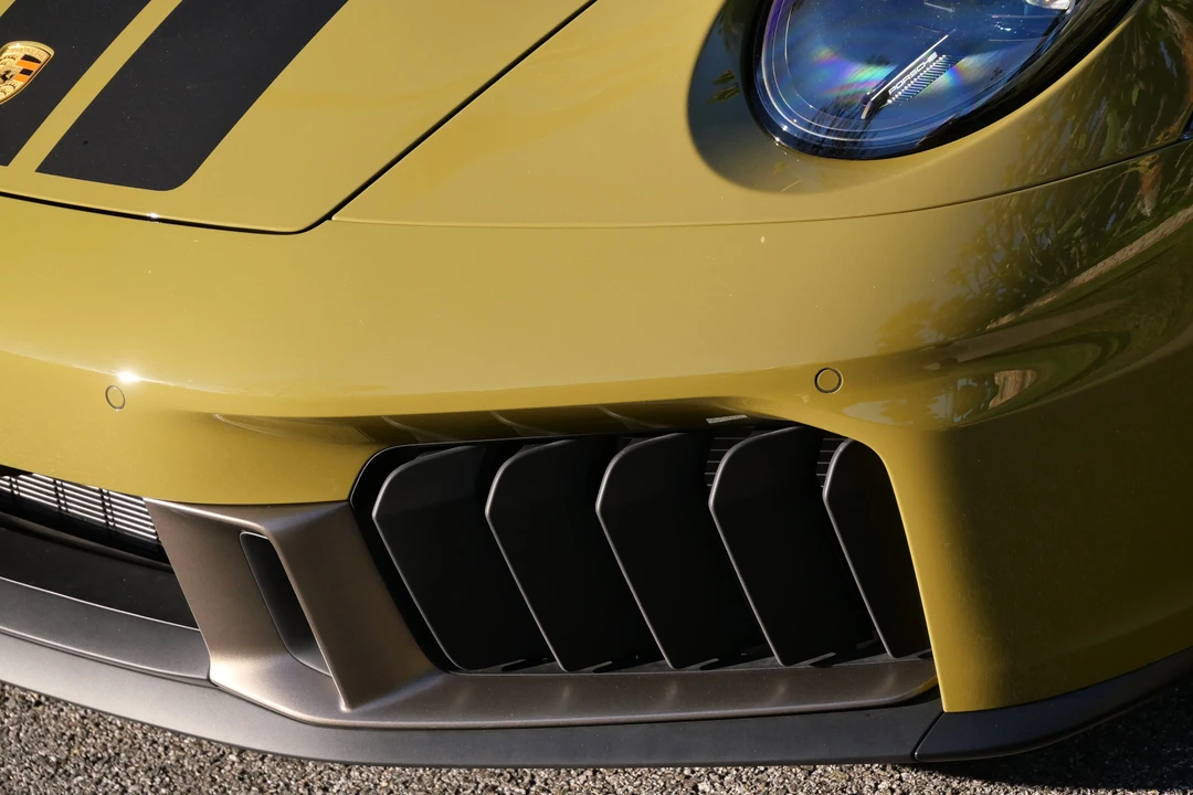 2026 Porsche 911 - Image 23 of 31