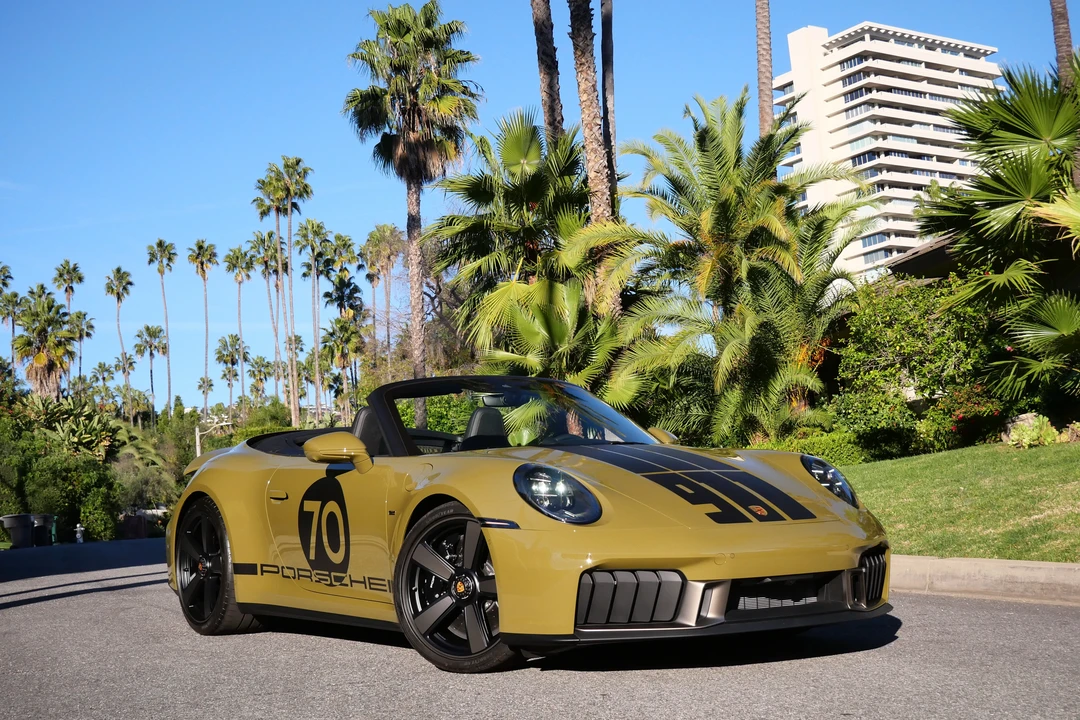 2026 Porsche 911 - Image 3 of 31