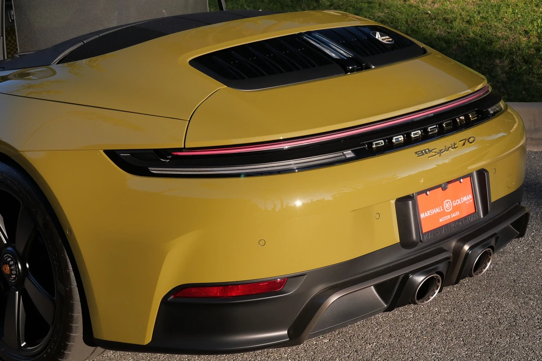 2026 Porsche 911 - Image 30 of 31