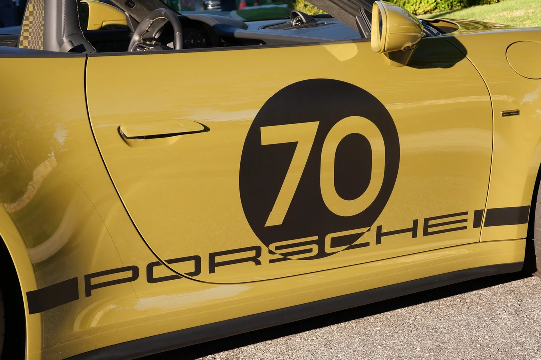 2026 Porsche 911 - Image 29 of 31