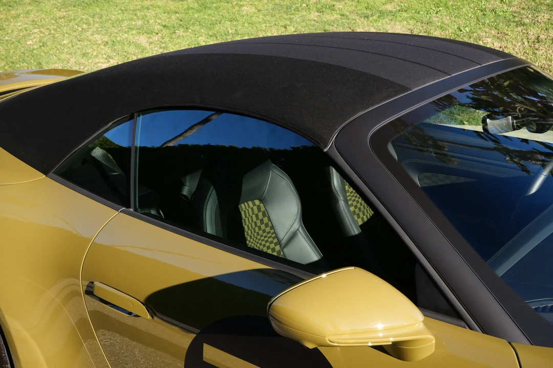 2026 Porsche 911 - Image 20 of 31