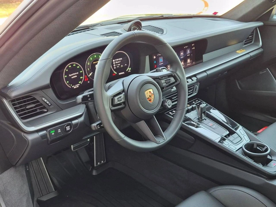 2026 Porsche 992 Carrera - Image 4 of 5