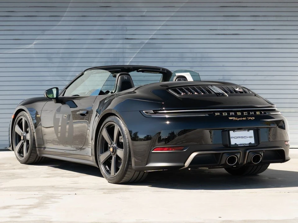 2026 Porsche 911 - Image 3 of 31