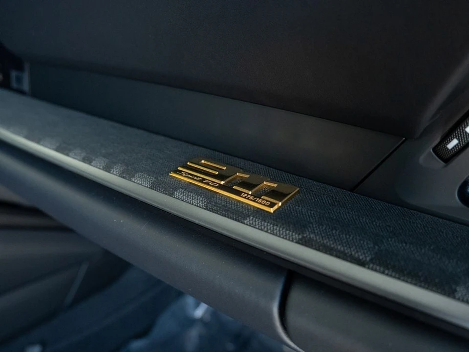 2026 Porsche 911 - Image 26 of 31