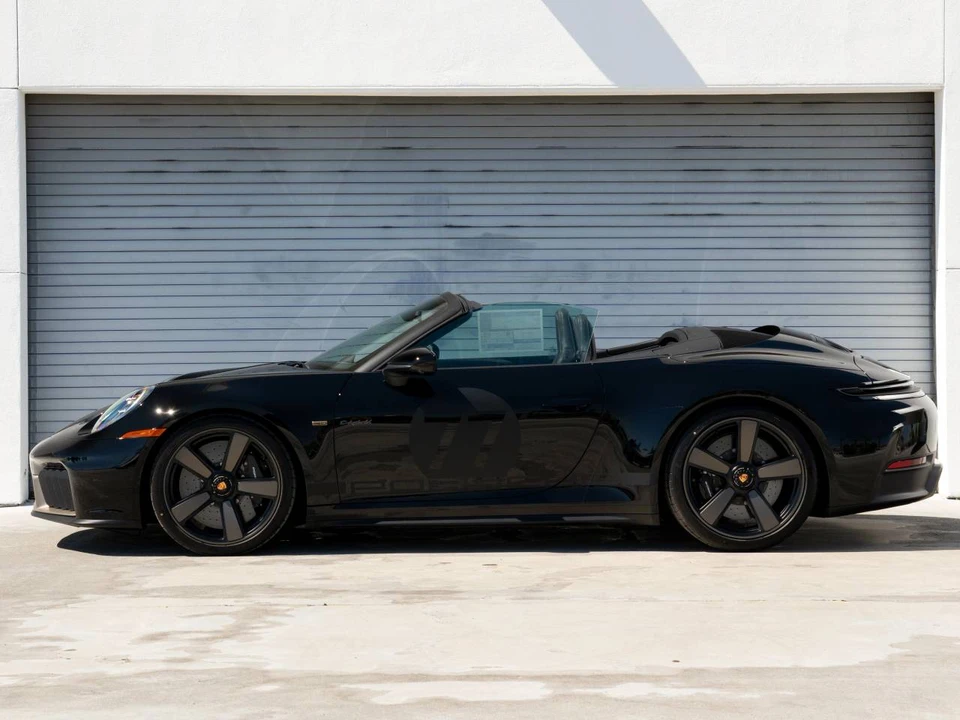 2026 Porsche 911 - Image 2 of 5