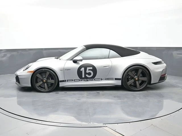2026 Porsche 911 - Image 2 of 5