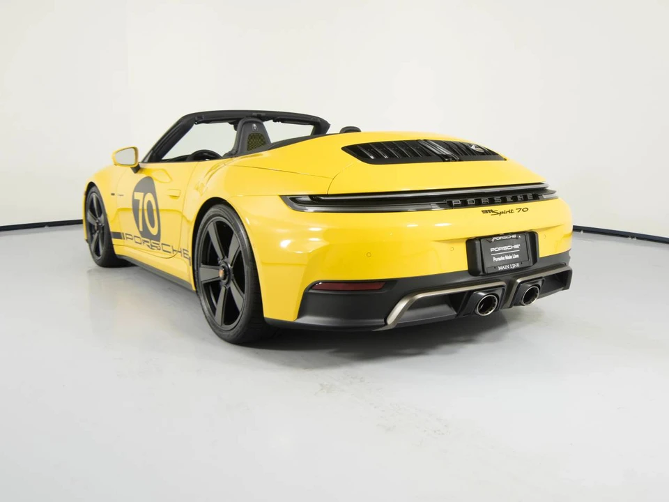 2026 Porsche 911 - Image 3 of 5